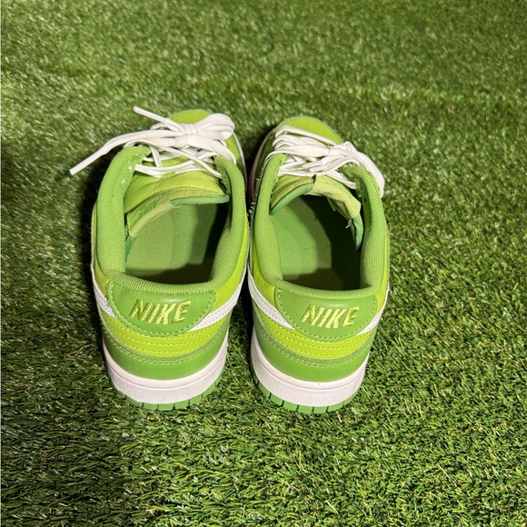 Nike Dunks Low “Chlorophyll” - Picture 3 of 7